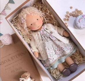 Handmade Plush Doll Golden Curly Girl Finished Product (Option: Y)